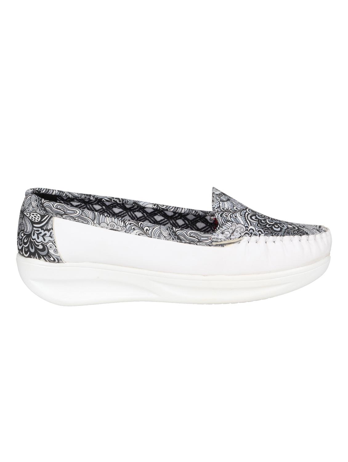 black slip on loafer - 15173286 - Zoom Image - 2