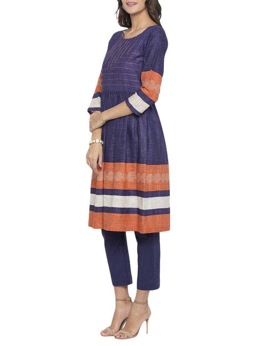 flared embroidered kurta - 15187005 - Zoom Image - 2