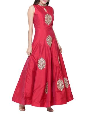 Red embroidered silk flared gown - 15195495 - Standard Image - 2
