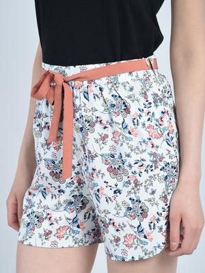 white floral printed shorts - 15217824 - Standard Image - 2