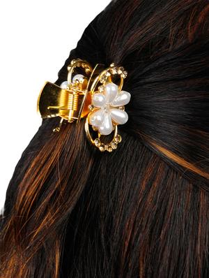 AccessHer Gold & White Color Brass Material With Cubic Zirconia Stone Butterfly clip For Women - 15242139 - Standard Image - 2