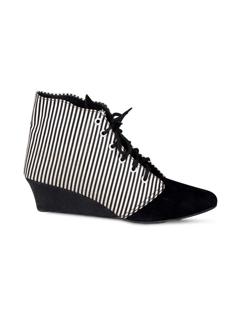 black faux leather ankle boot - 15249579 - Zoom Image - 2