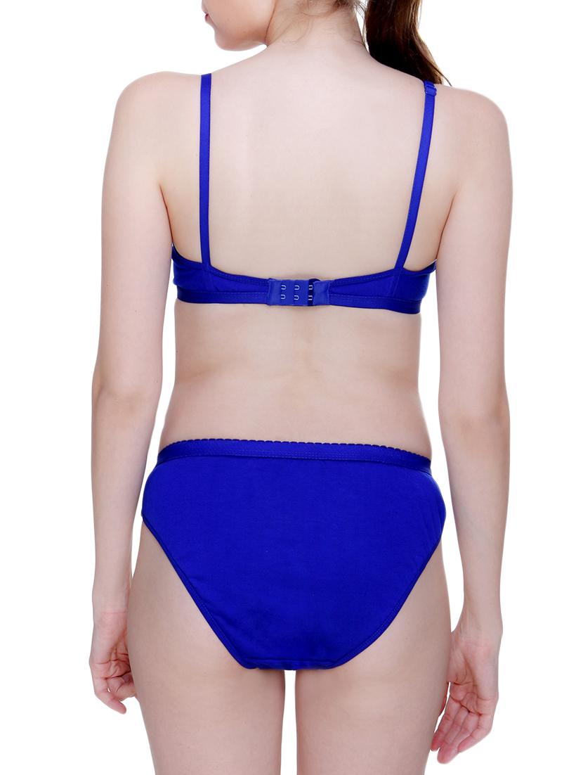 Lacy satin bras and panty set - 15259439 - Zoom Image - 2