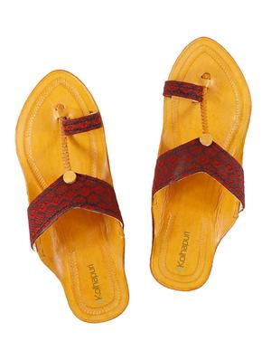 red one toe kolhapuri - 15272199 - Standard Image - 5