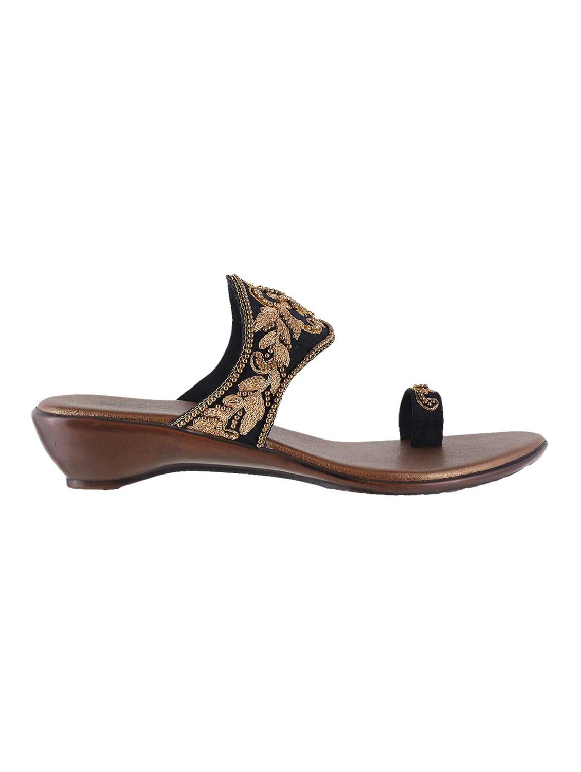 black one toe sandal - 15304985 - Zoom Image - 2