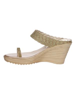gold one toe wedge - 15318916 - Standard Image - 2