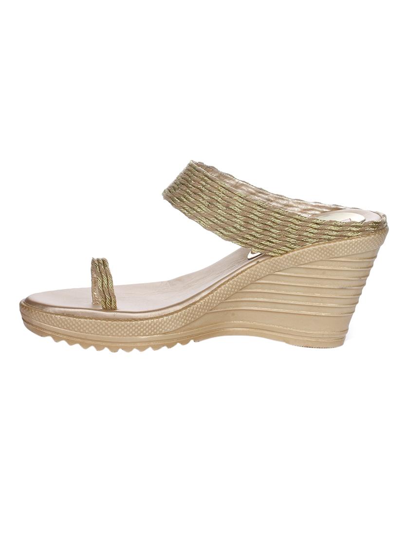 gold one toe wedge - 15318916 - Zoom Image - 2