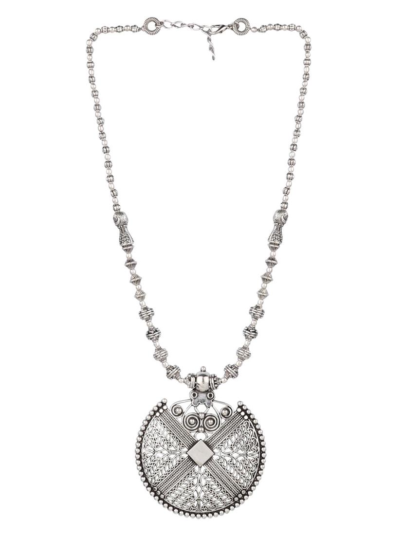 tribal necklace - 15323263 - Zoom Image - 2