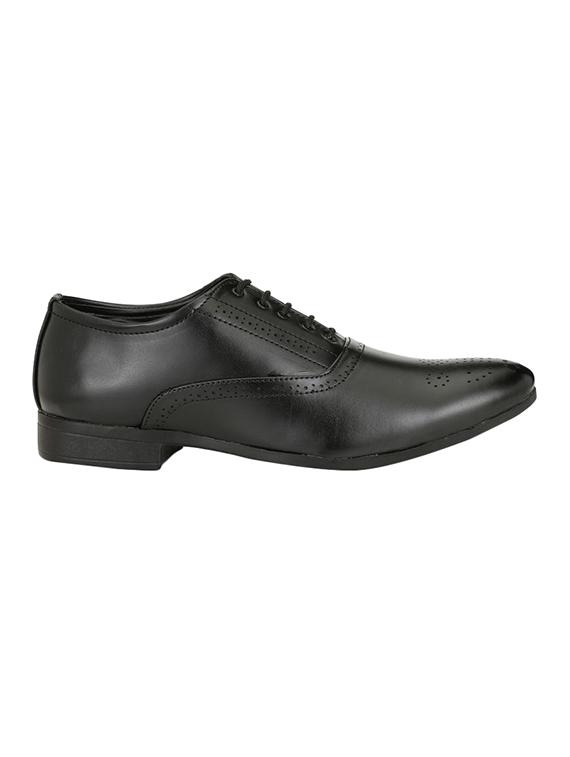 black leatherette lace-up oxford - 15329055 - Zoom Image - 2