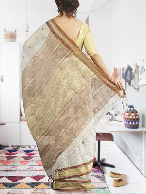 delicate golden bordered handloom saree with blouse - 15332996 - Standard Image - 2