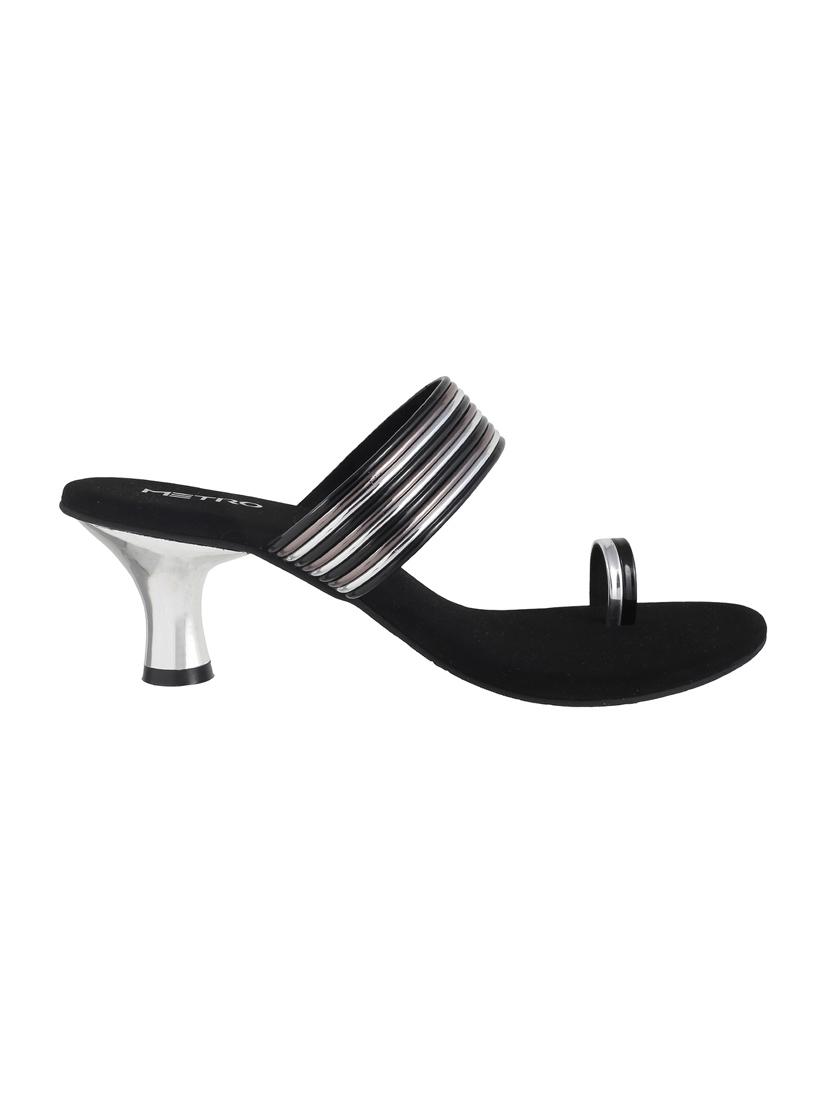 black one toe sandals - 15339964 - Zoom Image - 2