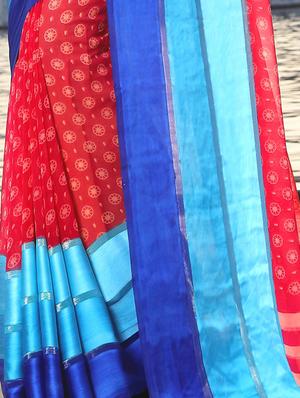 striped border floral saree with blouse - 15344230 - Standard Image - 2
