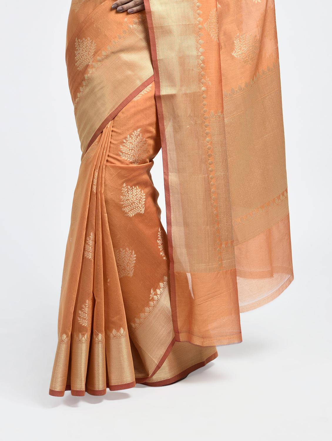Zari motif Banarasi Saree with blouse - 15345613 - Zoom Image - 2