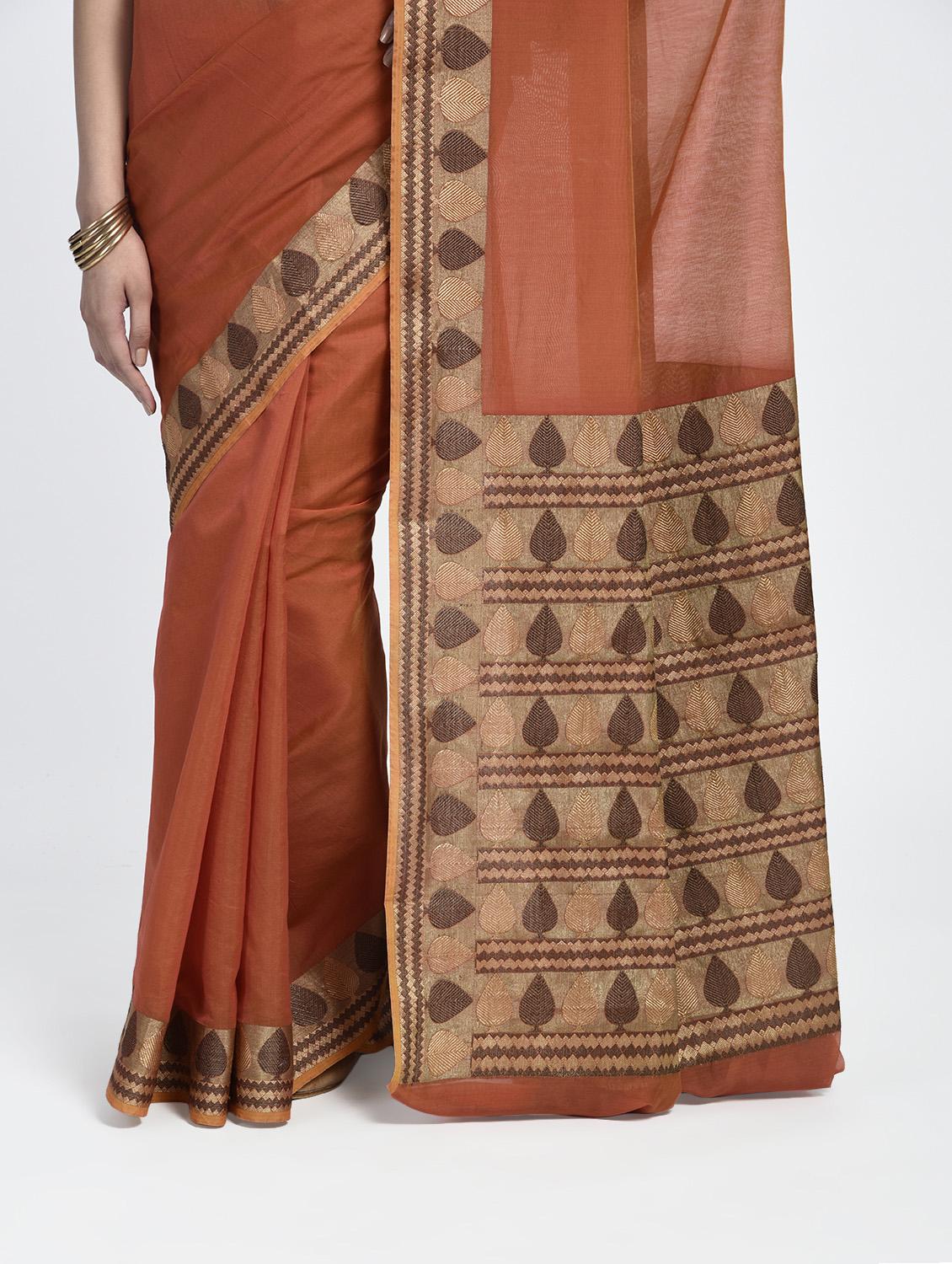 geometrical zari border handloom saree with blouse - 15345687 - Zoom Image - 2