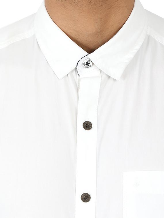 white solid casual shirt - 15389856 - Zoom Image - 5