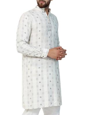 white printed medium kurta - 15410441 - Standard Image - 2
