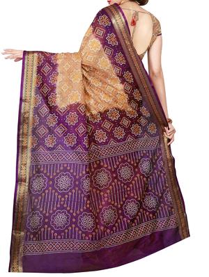 Delicate Golden bordered bandhani saree with blouse - 15413711 - Standard Image - 2