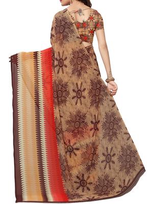 Contrast bordered printed saree with blouse - 15414363 - Standard Image - 2