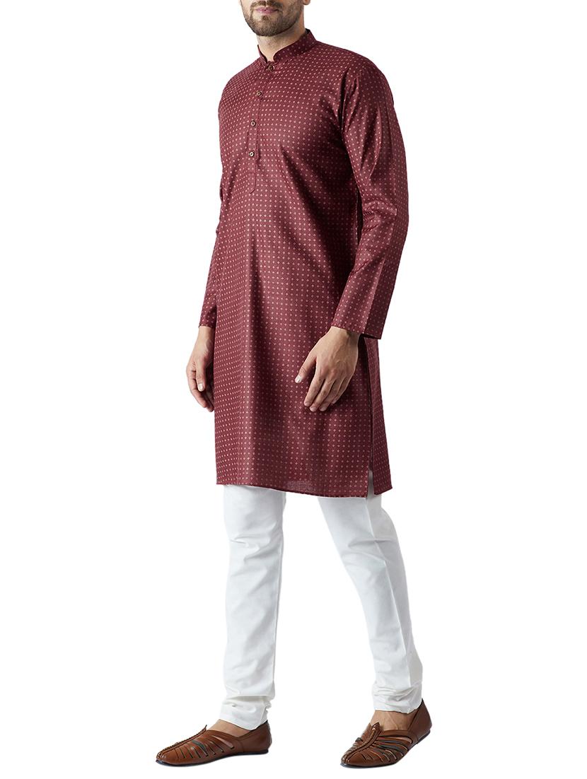 maroon and white cotton kurta pyjama set - 15416056 - Zoom Image - 2