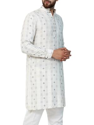 white silk blend long kurta - 15418089 - Standard Image - 2
