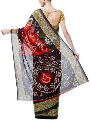 Contrast bordered bandhani saree with blouse - 15419487 - Standard Image - 2