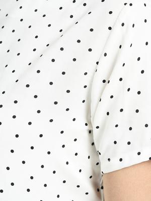 polka dotted asymmetric flared top - 15426414 - Standard Image - 5