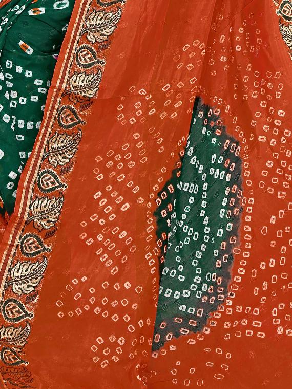 Silver Zari border bandhani saree with blouse - 15433778 - Zoom Image - 2