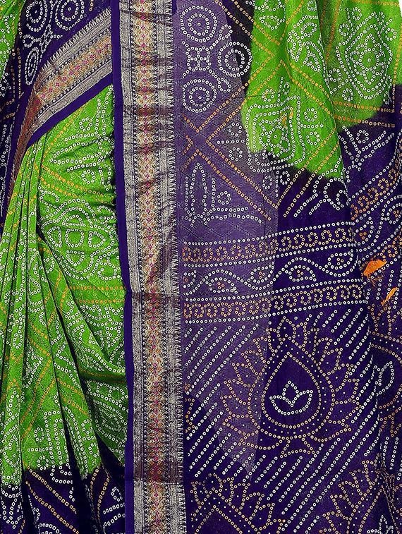 Zari contrast border bandhani saree with blouse - 15433797 - Zoom Image - 2