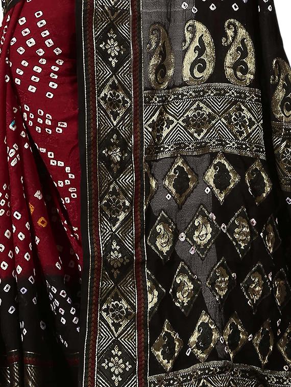 Silver Zari Pallu bandhani saree with blouse - 15433809 - Zoom Image - 2