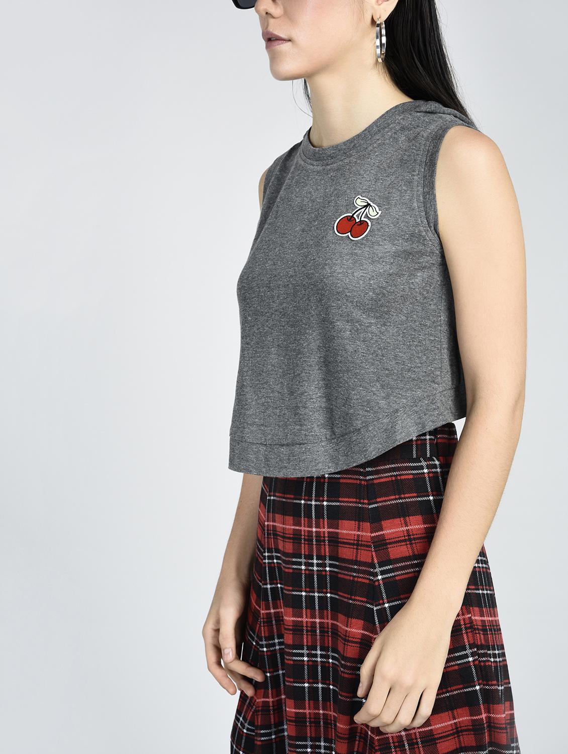 overlap back hooded crop top - 15434652 - Zoom Image - 2