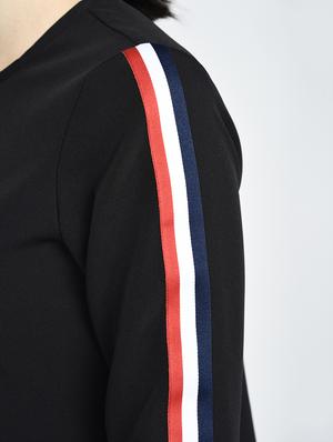 striped taping crop tee - 15434666 - Standard Image - 5