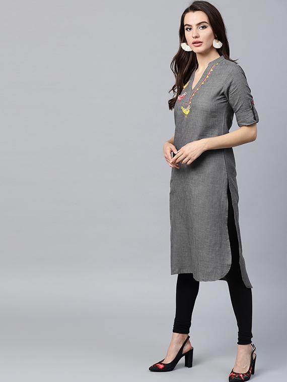Embroidered patch work kurta - 15440553 - Zoom Image - 2