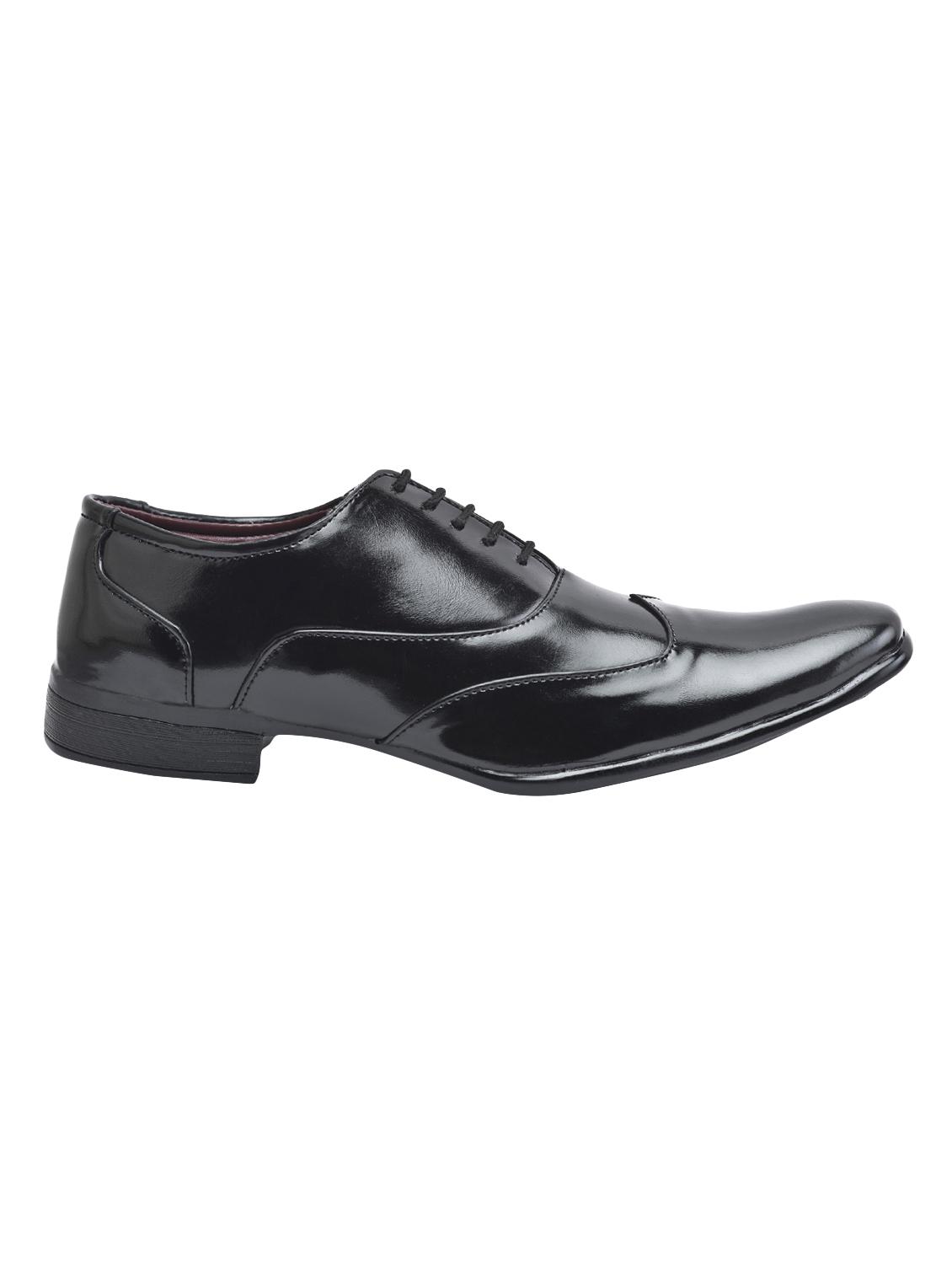 black leatherette lace-up brouges - 15442341 - Zoom Image - 2