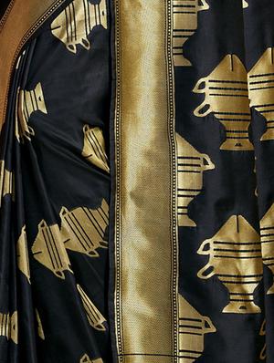 conversational kanjivaram saree with blouse - 15449079 - Standard Image - 2