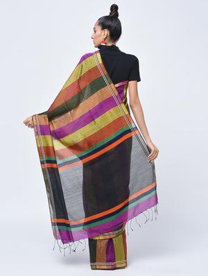 contrast pallu striped jamdani saree with blouse - 15452401 - Standard Image - 2