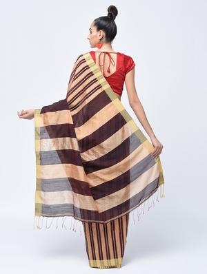 contrast striped jamdani saree with blouse - 15452404 - Standard Image - 2