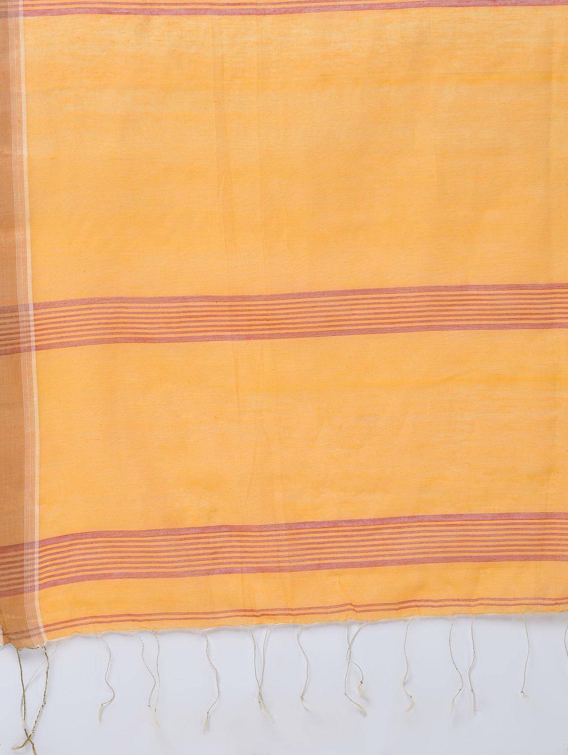 contrast striped pallu jamdani saree with blouse - 15452435 - Zoom Image - 5