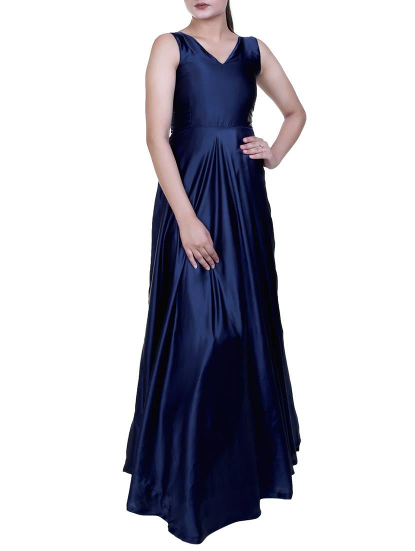 Flared satin sleeveless gown - 15462770 - Zoom Image - 2