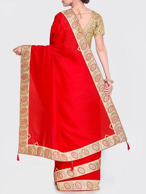 contrast embroidered border red saree with blouse - 15469463 - Standard Image - 2