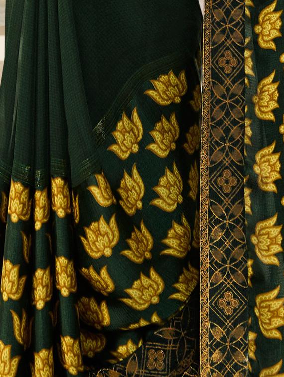 lace border floral printed saree with blouse - 15474961 - Zoom Image - 2
