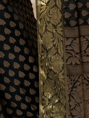 gold zari motif banarasi saree with blouse - 15475064 - Standard Image - 2