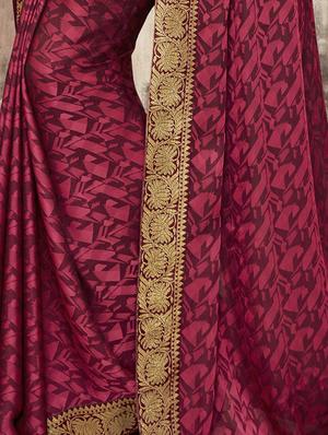 zari border geometrical brasso saree with blouse - 15475286 - Standard Image - 2