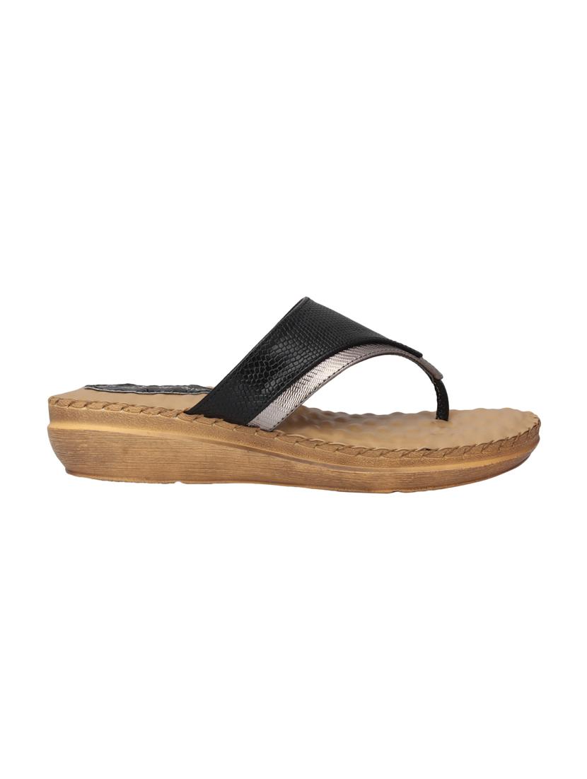 black toe separator slippers - 15477242 - Zoom Image - 2