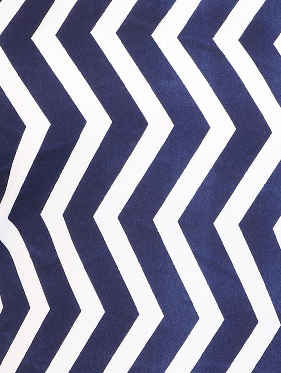 A-line chevron kurti - 15493744 - Zoom Image - 5