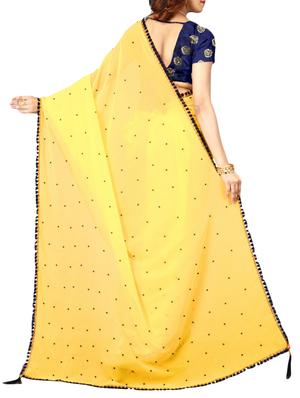 Border embroidered saree with blouse - 15496502 - Standard Image - 2