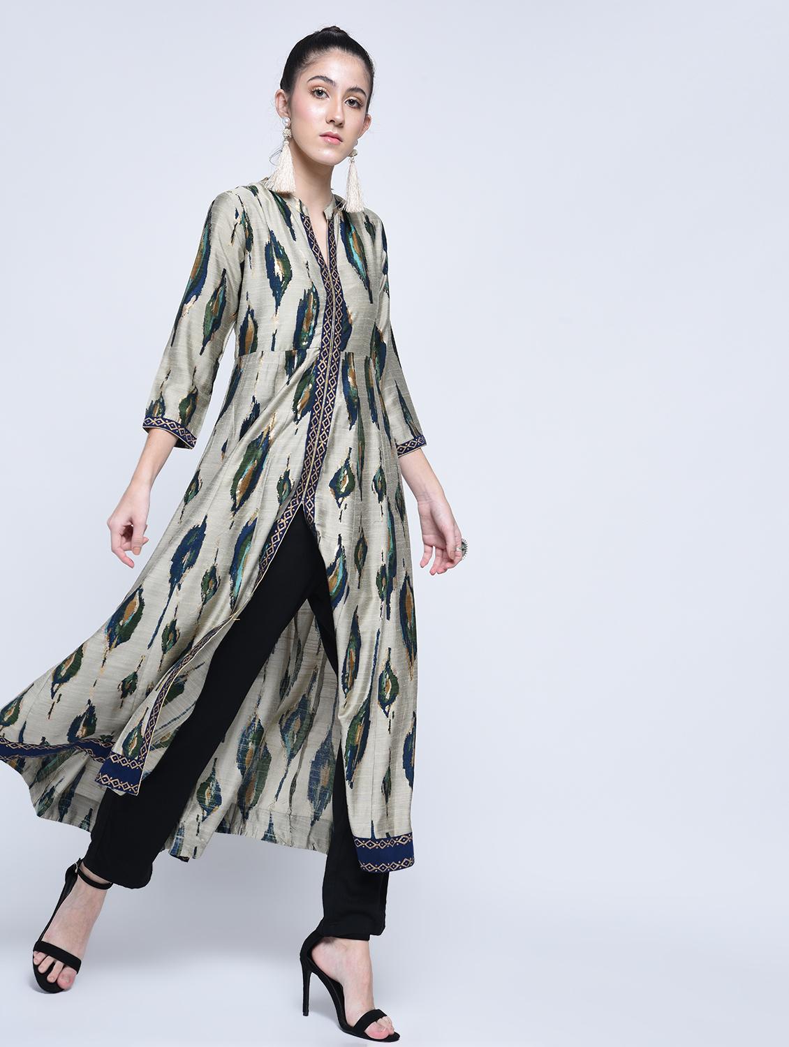 Silk Anarkali slit ikat print kurta - 15501402 - Zoom Image - 2