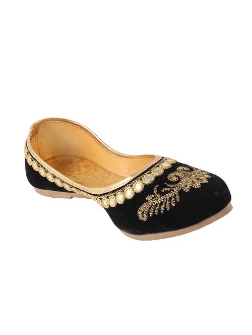black slip on jutis - 15502335 - Standard Image - 1