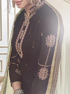 Embroidered semi-stitched straight pant suit - 15503349 - Standard Image - 2