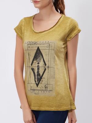Graphic print raw neck tee - 15503966 - Standard Image - 2
