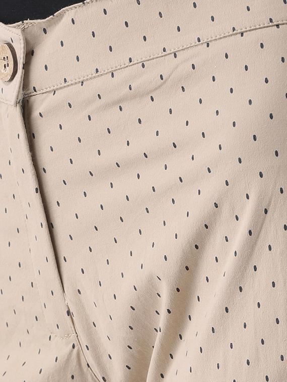 polka dotted mid waist shorts - 15519424 - Zoom Image - 5